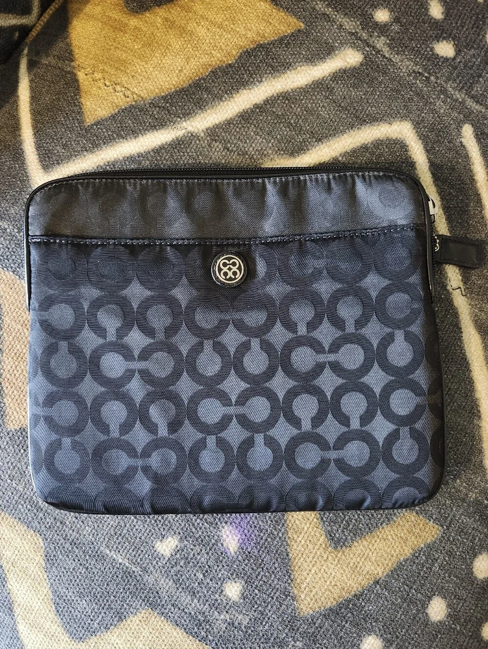 NWOT Coach Black Signature C Jacquard Tablet Sleeve Laptop Bag Case Sateen